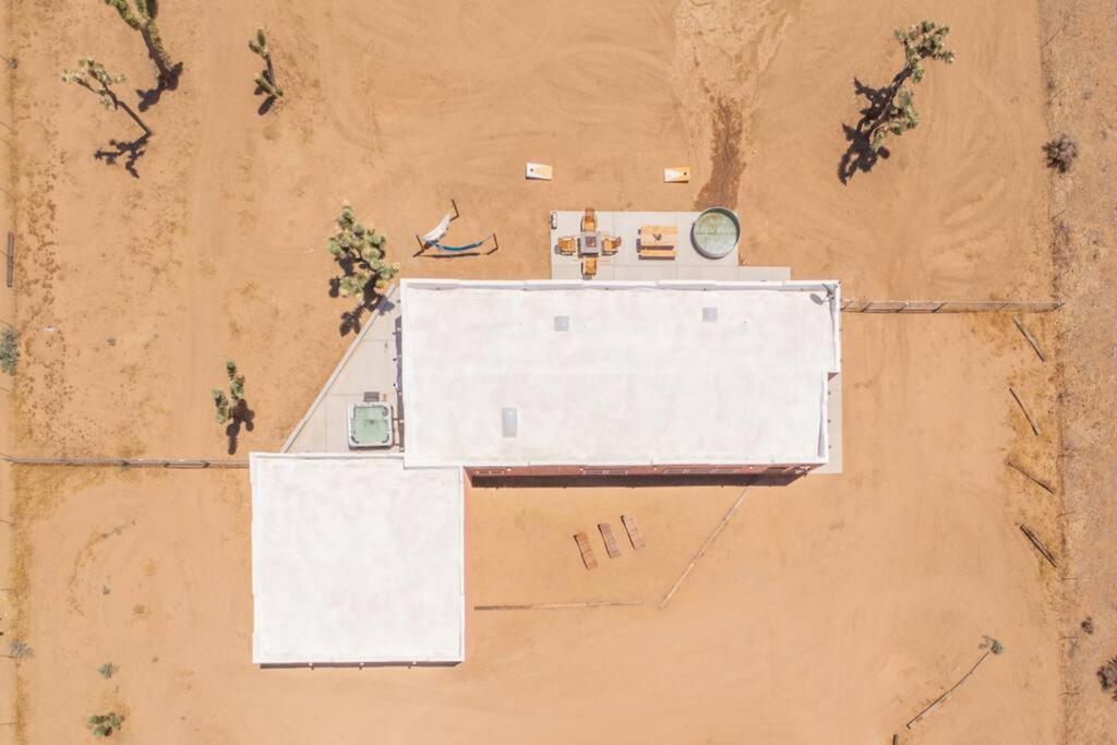 Near Pappy & Harriet'S + Rimrock Ranch W/ Hot Tub Villa Pioneertown Exteriör bild